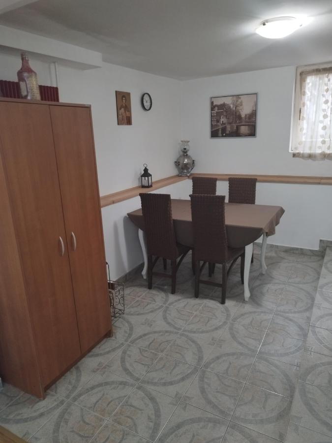 סובוטיקה Goksi Apartment מראה חיצוני תמונה